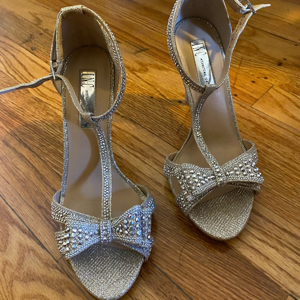 Sparkly bow heels